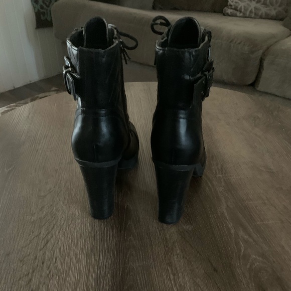 Ladies Boots - Picture 4 of 7